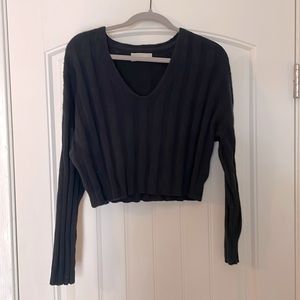 Black Urban Outfitters cropped sweater. Size S